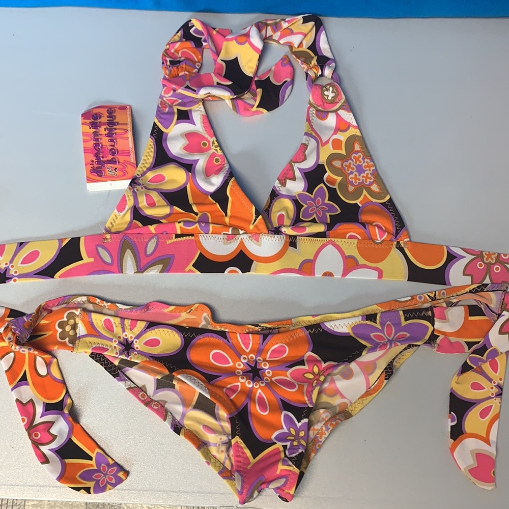 Flower Power Retro Halter Side-Tied Scrunch Bikini - Picture 8 of 11